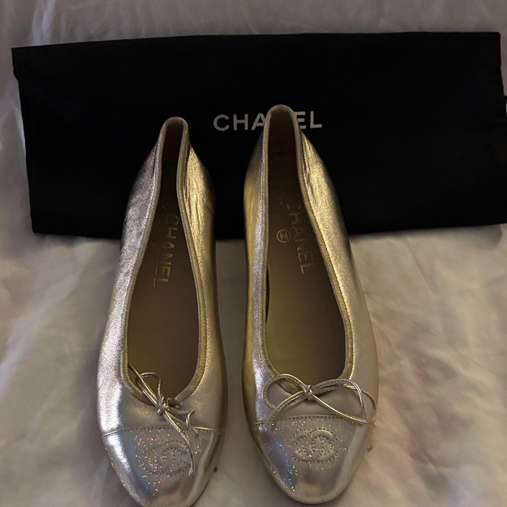 CHANEL Women's Metallic Gold Flats - Picture 2 of 15